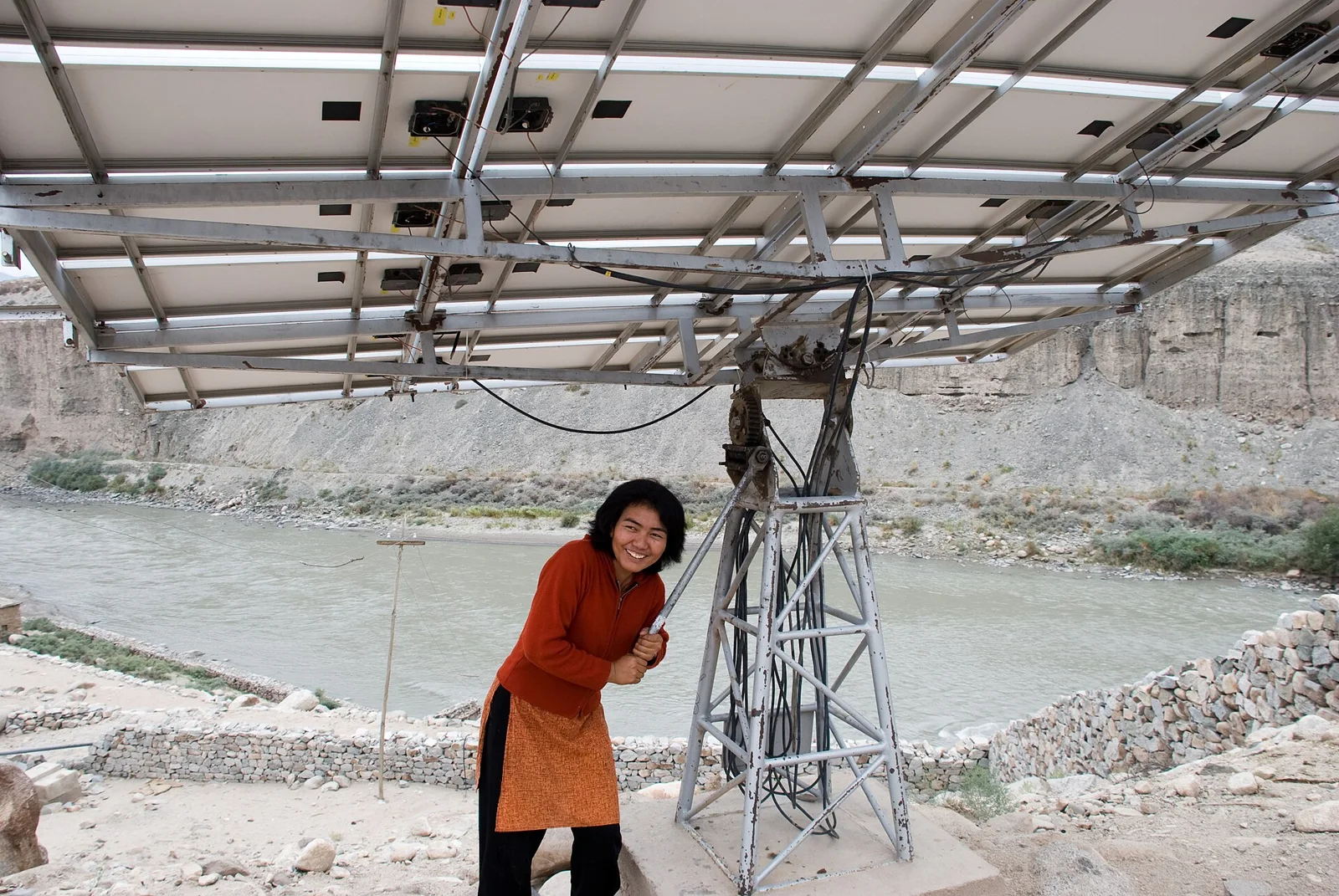 Panel mounting structure and cabling near Leh, India